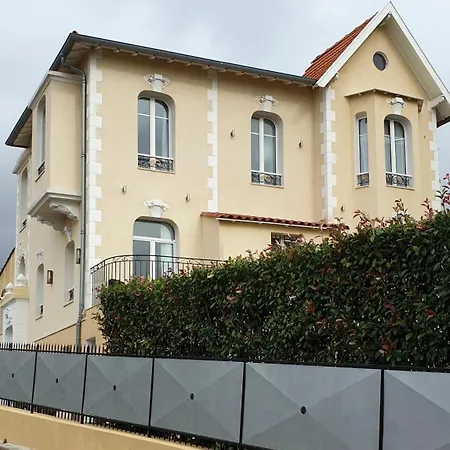 Appt T2 Meuble-juan Les Pins-logt 10 شقة *